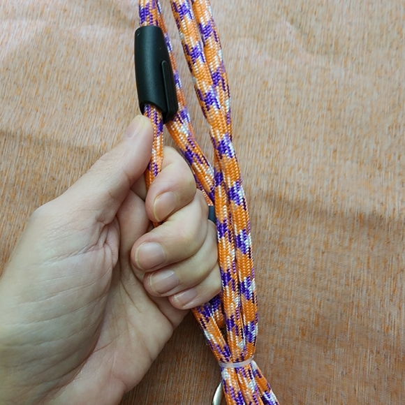 ‼️3/$25‼️DONATING SOON • DOGGY Styling ~ Colorful Leash and Ball - Picture 3 of 4